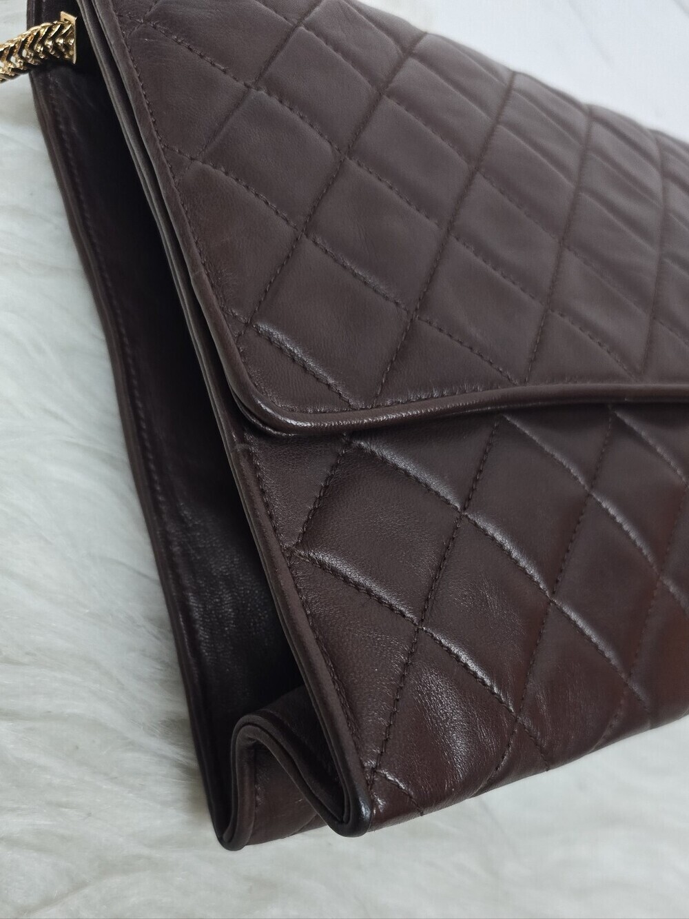 Gorgeous Chanel Quilted Leather Clutch (Convertible) - Picture 7 of 14